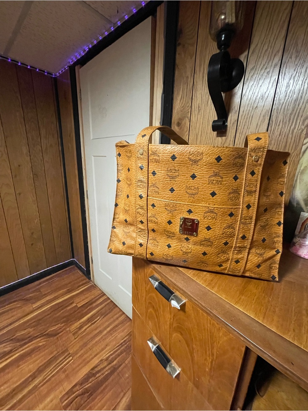 MCM  Munchen leather Tote Bag, Excellent condition ... - Picture 2 of 15